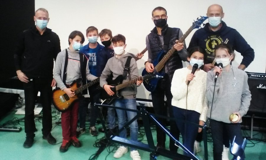 Mon concert en classe avec le duo Cinéklang (Occitanie)