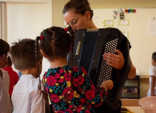 Rentrée en musique - Ecole maternelle Gennevilliers - PepsLemon © JM France